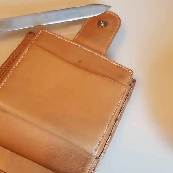 Vintage Gucci Brown Monogram Wallet - Picture 7 of 15